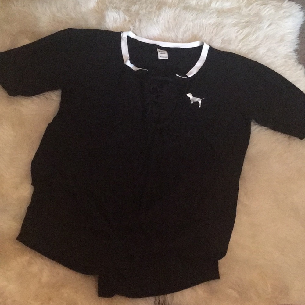 Black Tunis style vs shirt